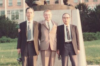 Jindřich Vinter (uprostřed) roku 1970 na služební cestě do Japonska. Zdroj: archiv Jitky Šnircové